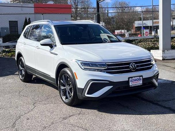 VOLKSWAGEN TIGUAN 4MOTION 2024 3VVMB7AX1RM115766 image